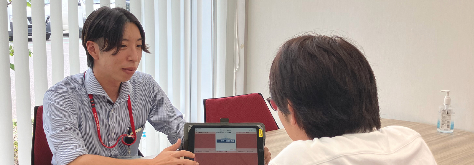 Interview #1 部品のプロとしてお客様に頼られるパートナーに 営業スタッフKさん